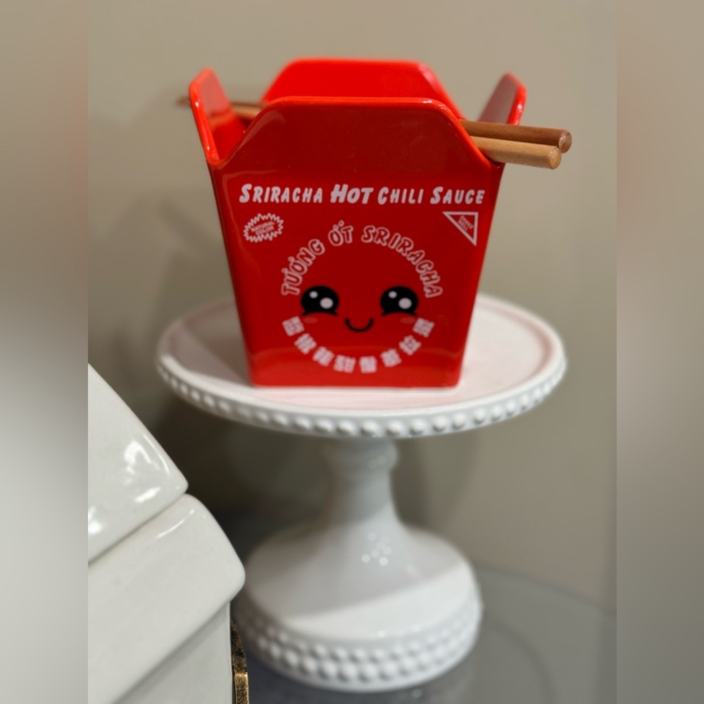 NEW Red Sriracha Hot Chili Sauce Take Out Ceramic Ramen Noodle Bowl W/Chopsticks
